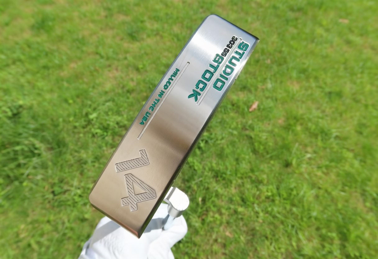 Nieuwe Golf Club Studio Stock  - Golf Putter recensie en prijs
